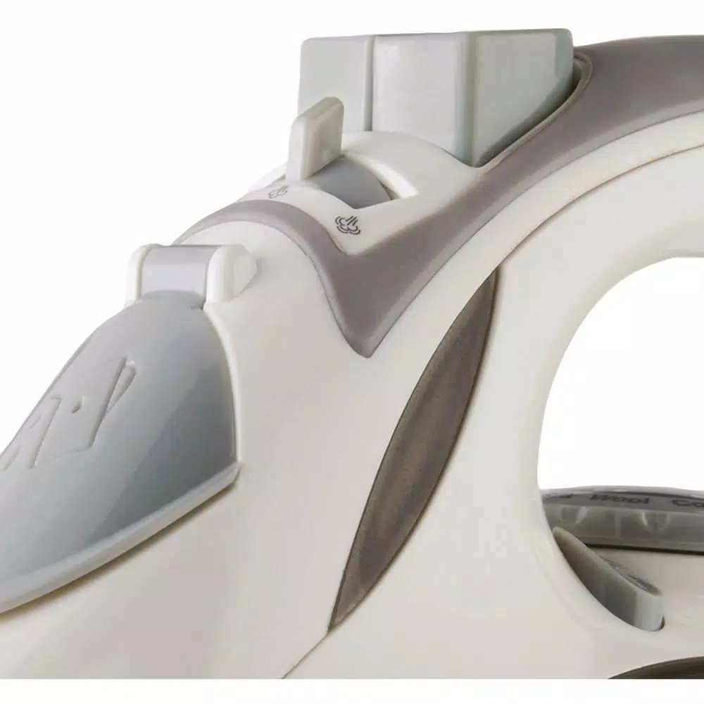 Best deal β Brentwood Appliances Steam Iron With Retractable Cord π - Image 4
