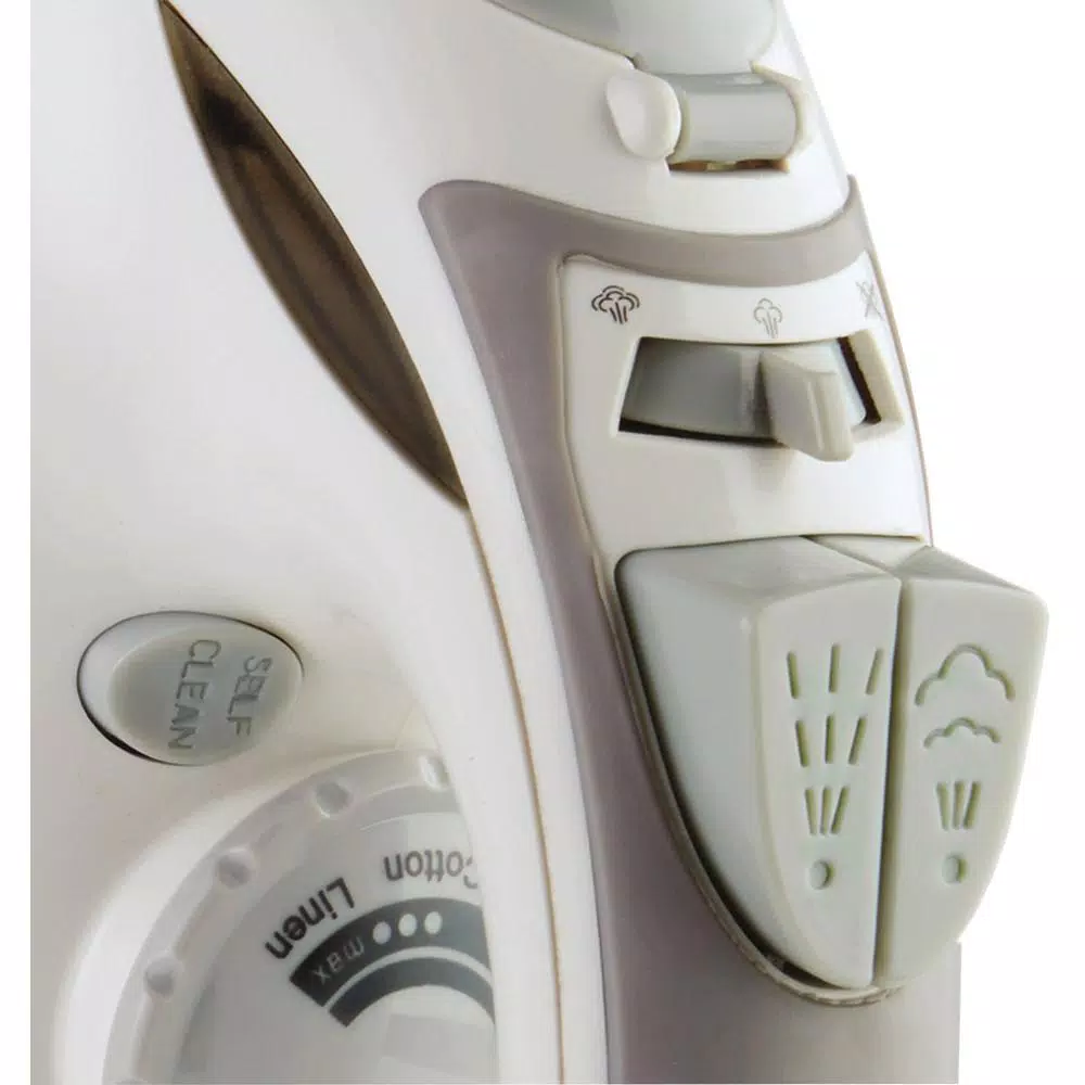 Best deal β Brentwood Appliances Steam Iron With Retractable Cord π - Image 5
