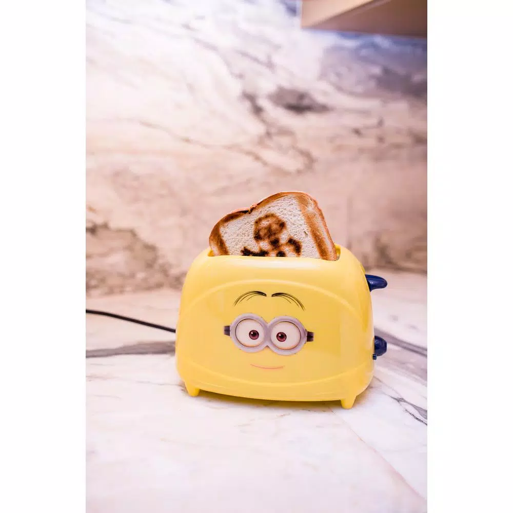 Deals π Uncanny Brands Minions Dave 2-Slice Yellow Toaster π€© - Image 2