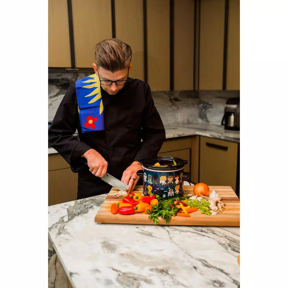 Best reviews of β Uncanny Brands Star Wars 2QT. Slow Cooker Black π - Image 2